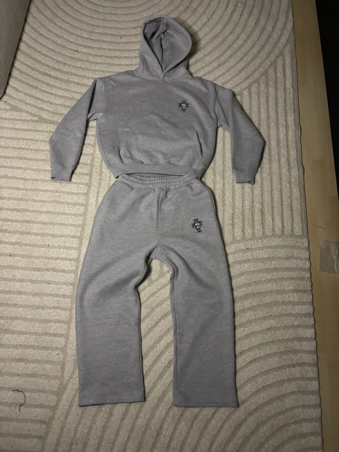 Portugal Hoodie (+ sweats for free)