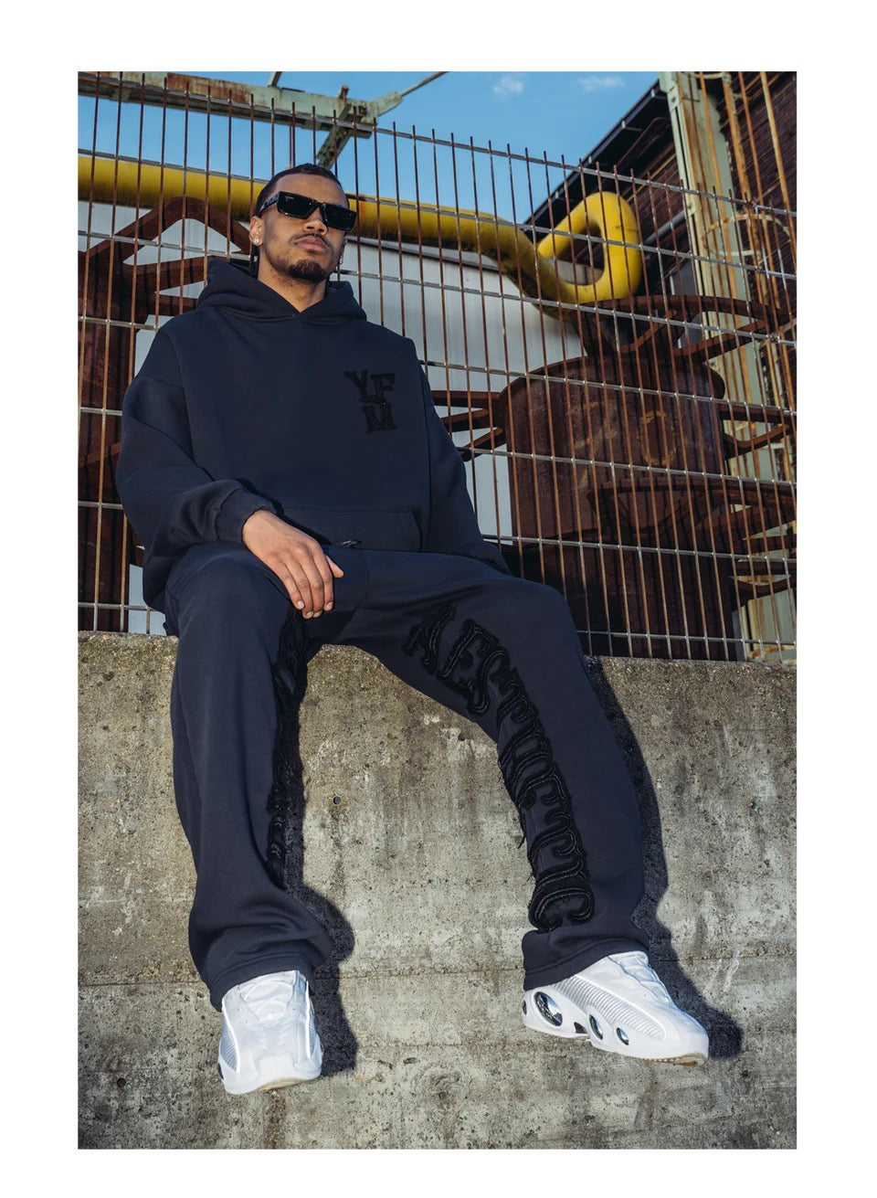 YFM Hoodie™ (+ sweats for free)