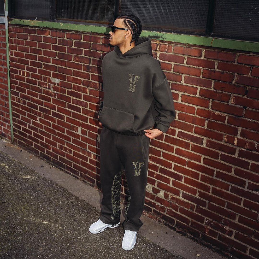 YFM Hoodie™ (+ sweats for free)