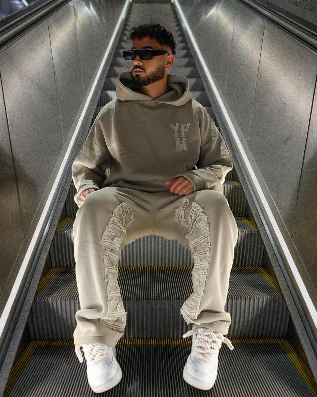 YFM Hoodie™ (+ sweats for free)