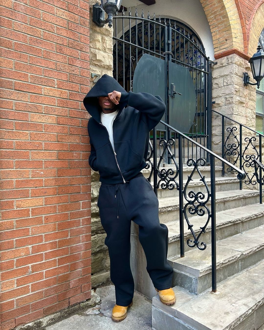 JAKOBE | ZIP-UP TRACKSUIT.